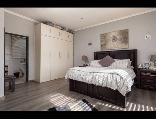 3 BEDROOM HOUSE FOR SALE IN ELANDSPARK